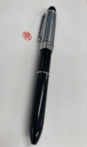 印鑑付きの愛用ボールペン